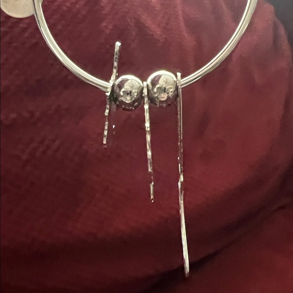 Disney Genie Dangling Silver Earrings - Picture 2 of 4